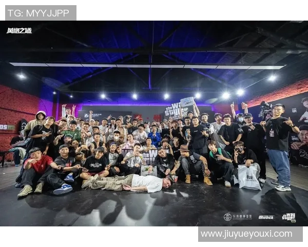 重庆街舞队配合引发热议争议背后的团队默契与个人风格碰撞